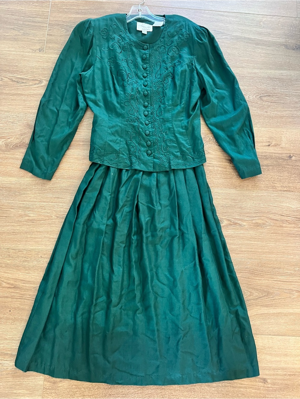 Vintage Kathie Lee by Plaza Emerald Green Long Sleeve embroidered dress